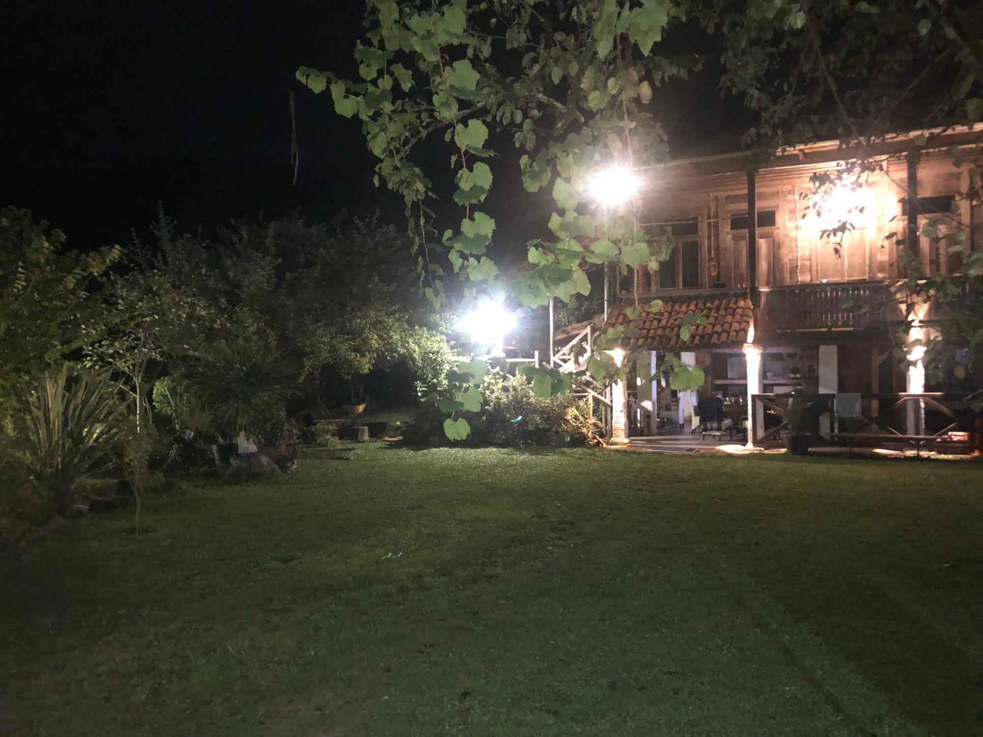 Gomis Mta Riverside Ozurget'i Exterior foto